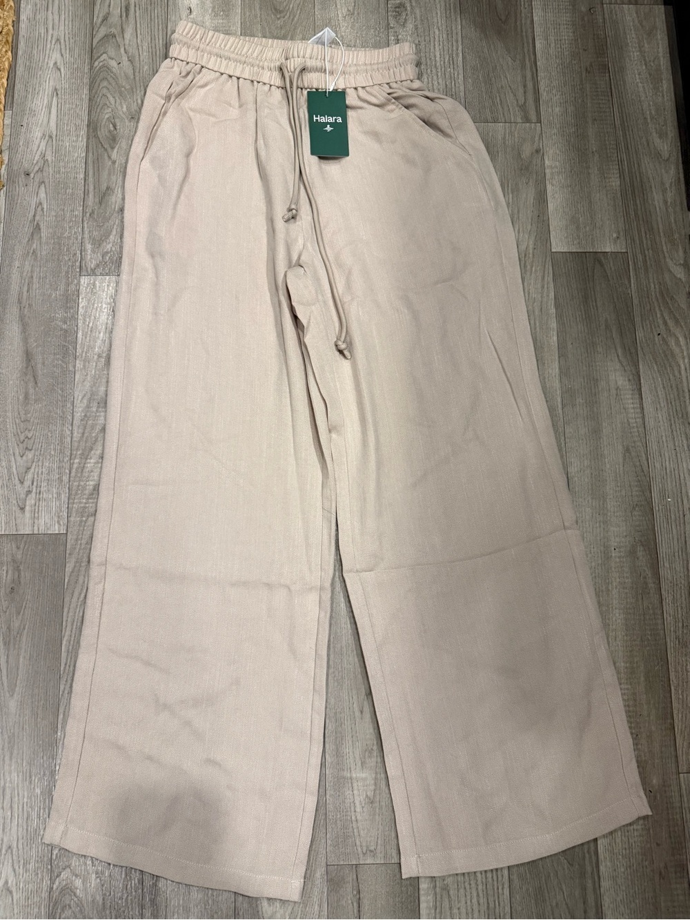 Halara Wide-Leg Drawstring Pants in Light Beige